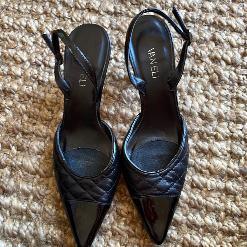 Vaneli Leather Quilted Kitten Heel Size 8